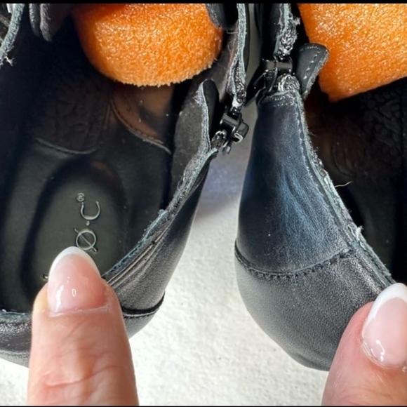 BOC‎ Born Concepts Ankle Booties Comet Womens 7M Leather Black Buckle Block Heel - Picture 12 of 16